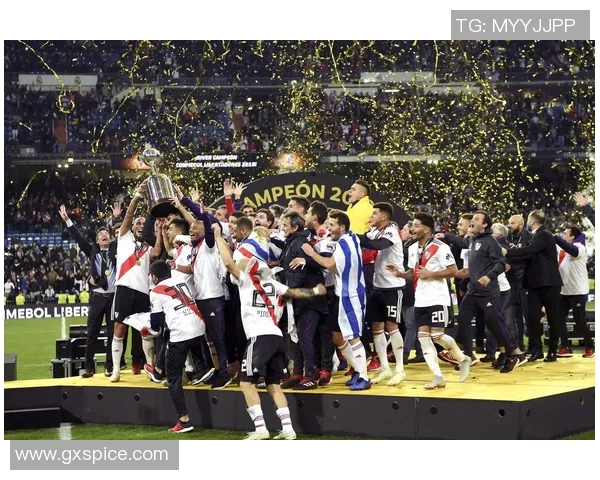 乌拉圭民族与河床的激烈对决展现南美足球的魅力与激情