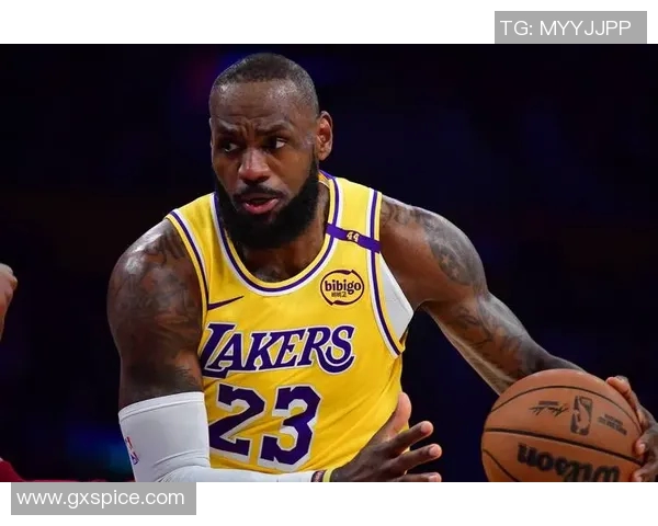 湖人逆转热火精彩对决展现球队韧性与战术智慧的巅峰之战